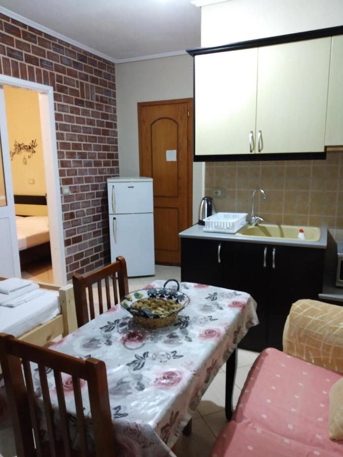 Altin Skrapari Guesthouse クサミル エクステリア 写真