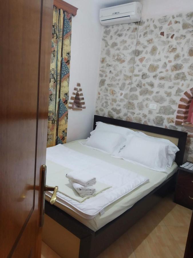Altin Skrapari Guesthouse クサミル エクステリア 写真