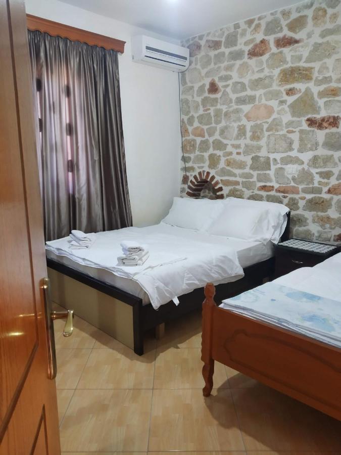 Altin Skrapari Guesthouse クサミル エクステリア 写真